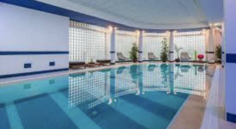 Piscina Athénée Palace – Sectorul 1