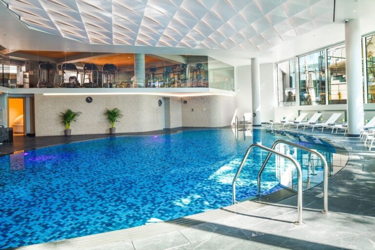 Piscina ANA Spa Crowne Plaza – Sectorul 1